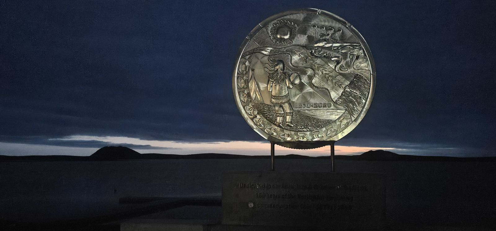 5ft Dia Coin Monument Tuktoyaktuk UJZL4486
